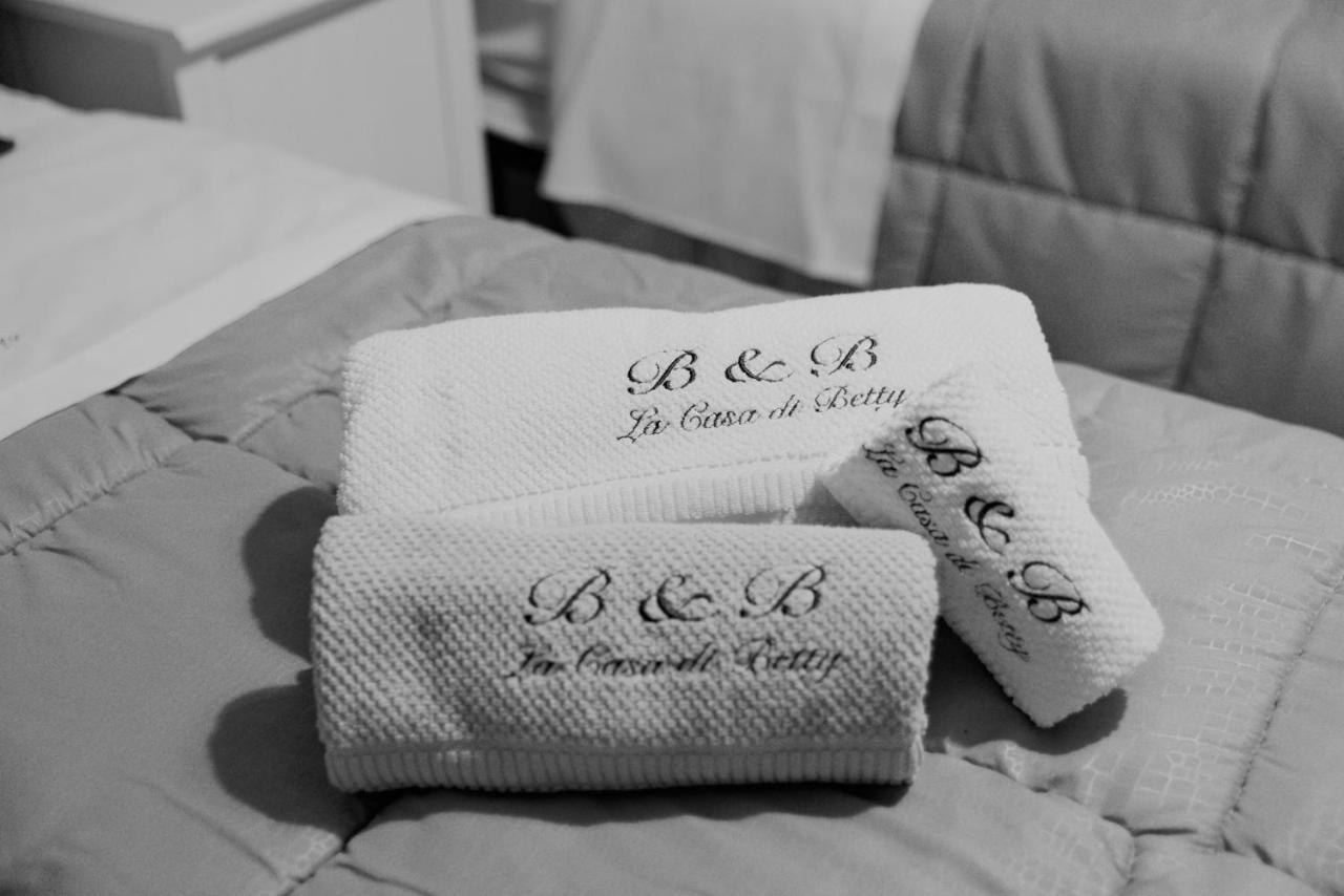B&B La Casa Di Betty Albanella Kültér fotó